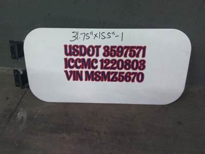 Freightliner Cascadia 126 Left Sleeper Door