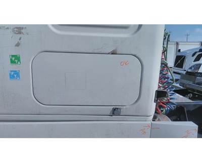 Freightliner Cascadia 126 Left Sleeper Door