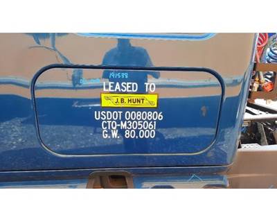 Freightliner Cascadia 126 Left Sleeper Door