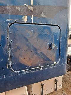 Freightliner FLD112 Left Sleeper Door