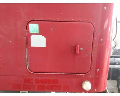 Freightliner FLD112 Left Sleeper Door