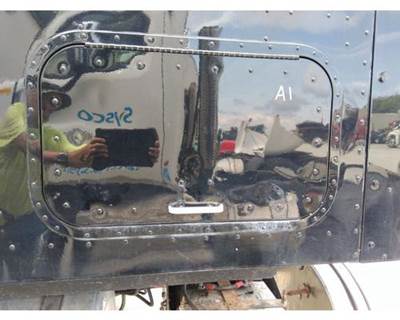 International 9200i Left Sleeper Door