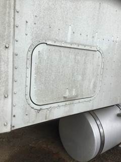 International 9400i Right Sleeper Door