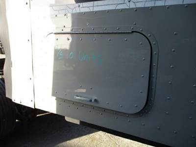 International 9400i Right Sleeper Door