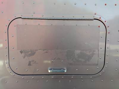 International 9900i Right Sleeper Door