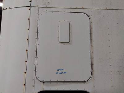 Kenworth T600B Right Sleeper Door