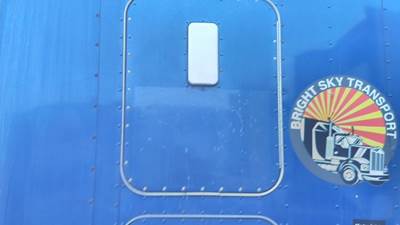 Kenworth T600B Right Sleeper Door