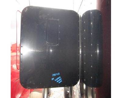 Kenworth T600B Right Sleeper Door