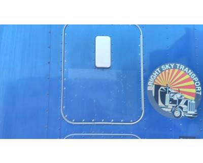 Kenworth T600B Right Sleeper Door