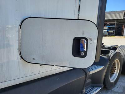 Kenworth T680 Left Sleeper Door