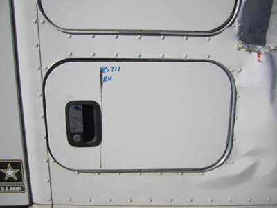 Kenworth T680 Right Sleeper Door