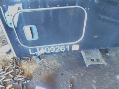 Kenworth T680 Right Sleeper Door