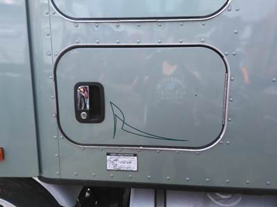 Kenworth T680 Right Sleeper Door