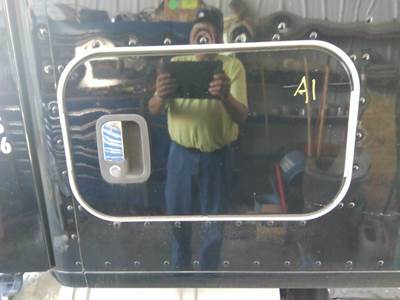 Kenworth T680 Right Sleeper Door