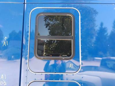 Kenworth T680 Right Sleeper Door