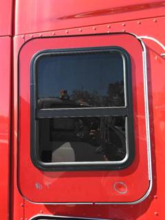 Kenworth T680 Right Sleeper Door