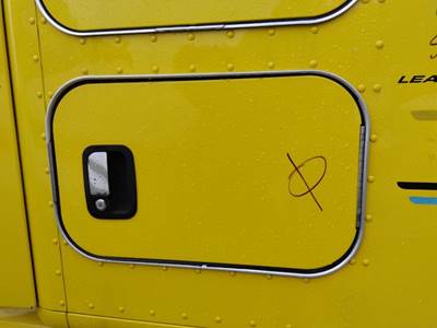 Kenworth T680 Right Sleeper Door