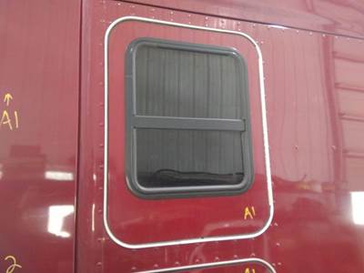 Kenworth T680 Right Sleeper Door