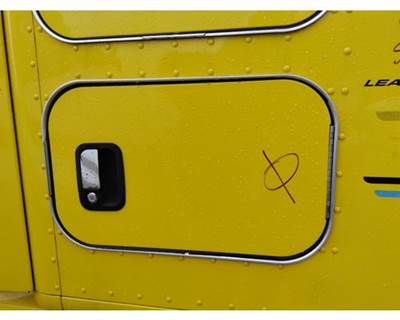 Kenworth T680 Right Sleeper Door