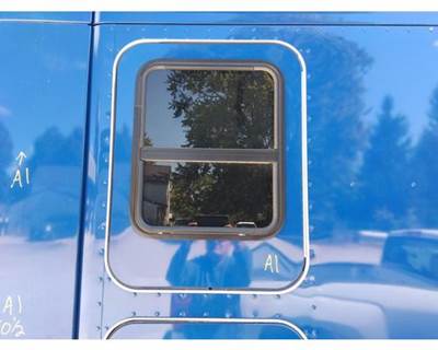 Kenworth T680 Right Sleeper Door