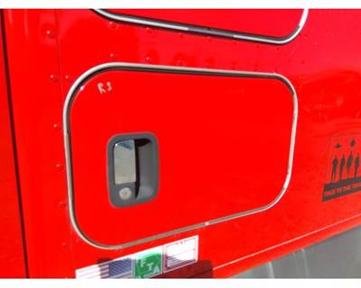 Kenworth T680 Right Sleeper Door