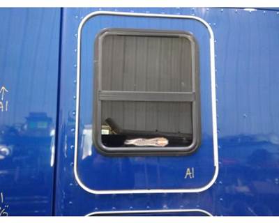 Kenworth T680 Right Sleeper Door