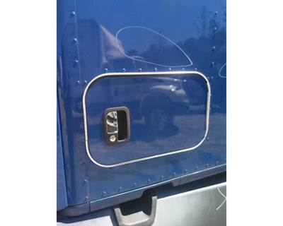 Kenworth T680 Right Sleeper Door