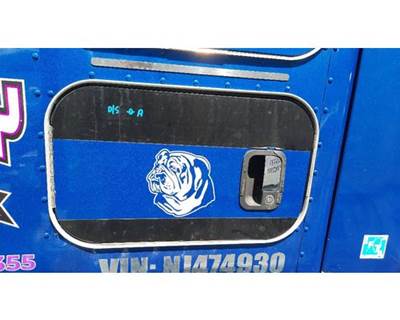 Kenworth T680 Left Sleeper Door