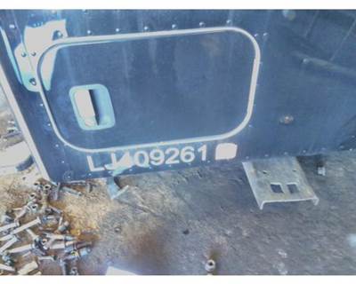 Kenworth T680 Right Sleeper Door