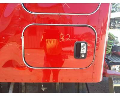 Kenworth T680 Left Sleeper Door