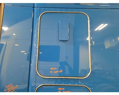 Kenworth T680 Right Sleeper Door