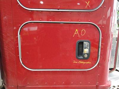 Kenworth T880 Left Sleeper Door