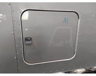 Peterbilt 579 Right Sleeper Door