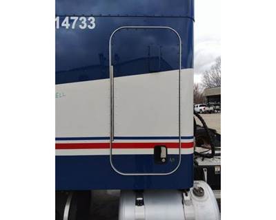 Peterbilt 579 Left Sleeper Door