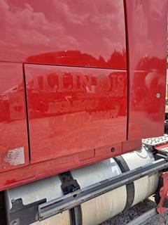 Volvo VNL Left Sleeper Door