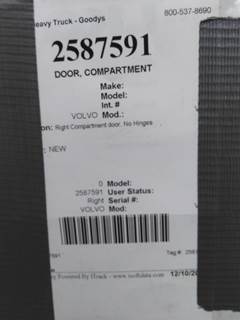 Volvo VNL Right Sleeper Door
