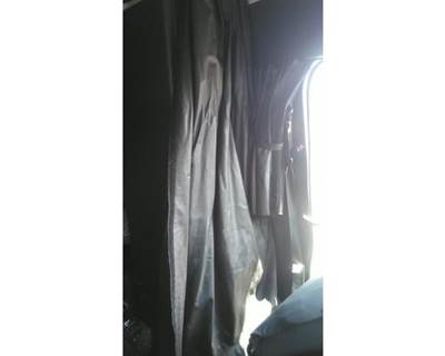 Used 2020 Freightliner Cascadia 126 Black Full Set Leather Sleeper Curtain
