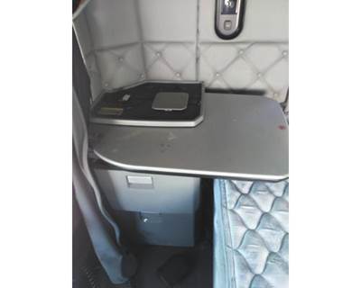 Kenworth T680 Right Sleeper Table