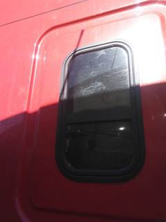 Freightliner Cascadia 113 Left Sleeper Window