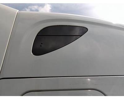 Freightliner Cascadia 113 Right Sleeper Window