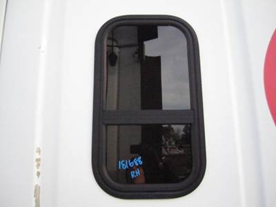 Freightliner Cascadia 125 Right Sleeper Window