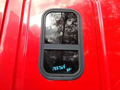Freightliner Cascadia 125 Right Sleeper Window