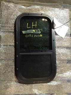 Freightliner Cascadia 125 Sleeper Window