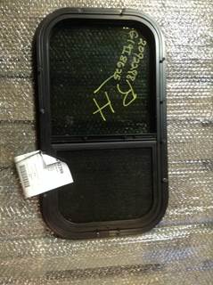 Freightliner Cascadia 125 Sleeper Window