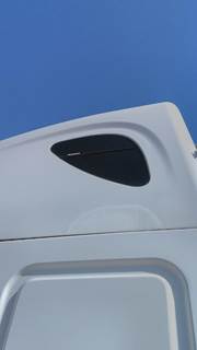 Freightliner Cascadia 125 Left Sleeper Window