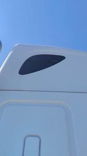 Freightliner Cascadia 125 Right Sleeper Window