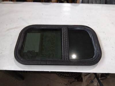 Freightliner Cascadia 125 Right Sleeper Window