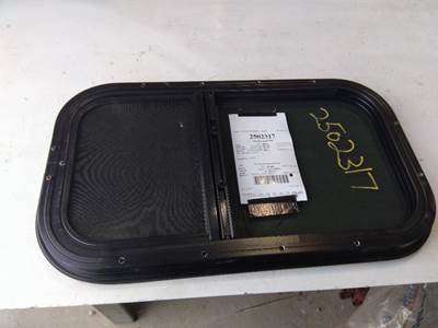 Freightliner Cascadia 125 Left Sleeper Window