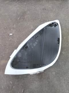 Freightliner Cascadia 126 Left Sleeper Window