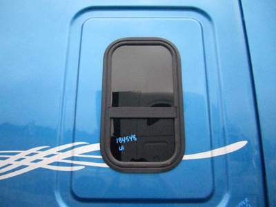 Freightliner Cascadia 126 Left Sleeper Window